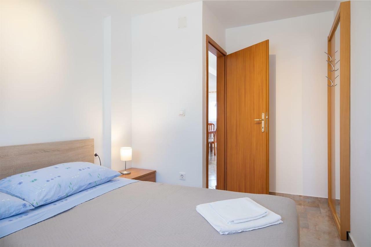 Apartmani Dujmovic メドゥリン エクステリア 写真
