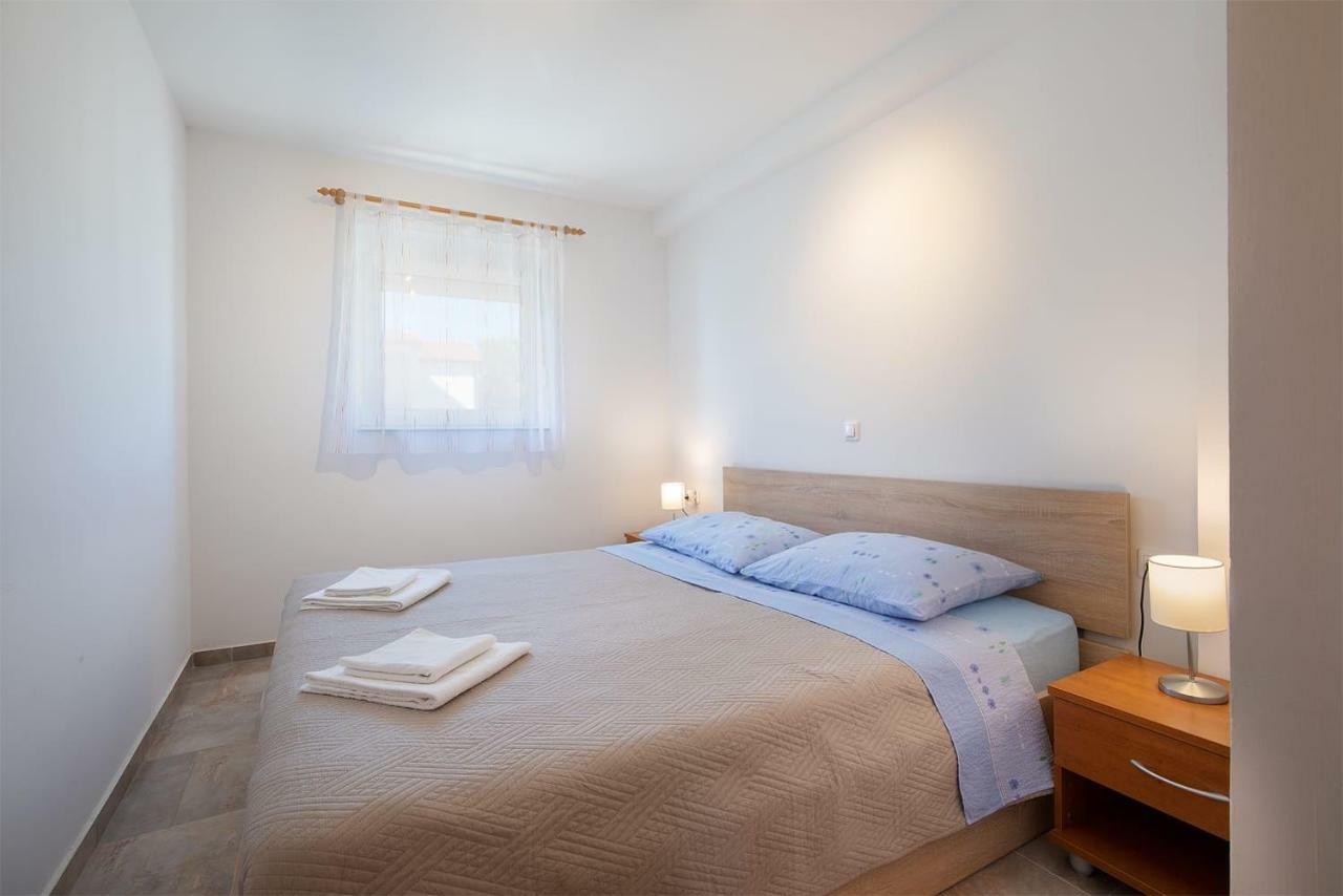 Apartmani Dujmovic メドゥリン エクステリア 写真